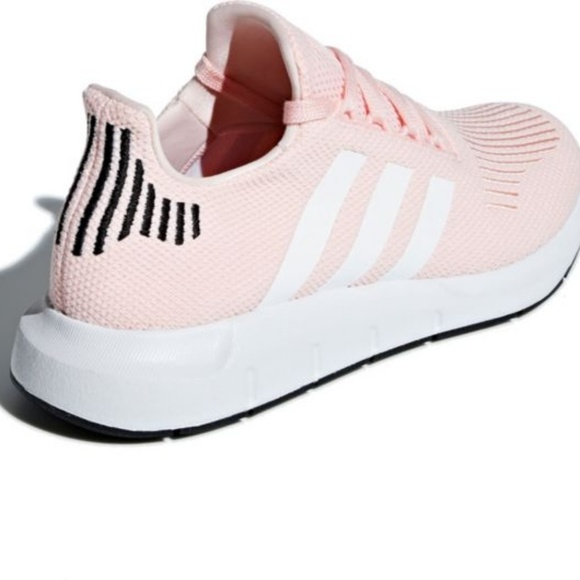 NEW adidas Swift Run - Picture 4 of 8